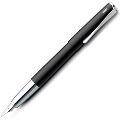 Obrázky: LAMY STUDIO Matt Black plnicí pero, F