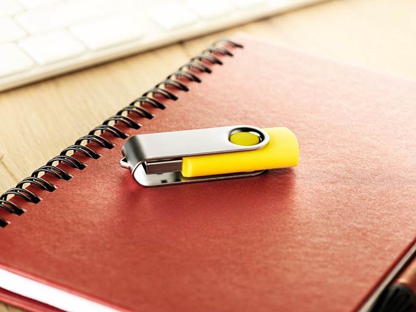 Obrázky: Twister Techmate žluto-stříbrný USB disk 4GB, Obrázek 4