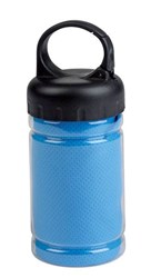 Obrázky: Modrý chladící fitness ručník v těsnící láhvi