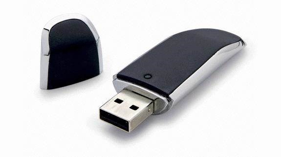 Obrázky: Blazer černo-stříbrný USB flash disk, 8GB
