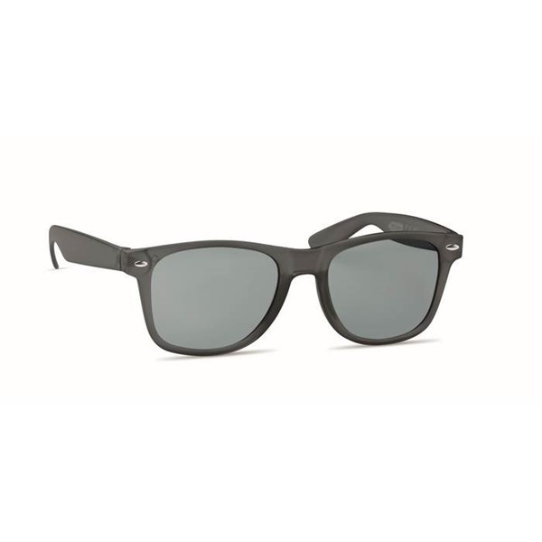 Obrázky: Transparentní šedé sluneční brýle s RPET obrubou