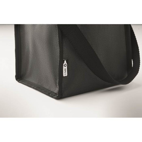 Obrázky: Černá taška z RPET s izolační vrstvou, Obrázek 5