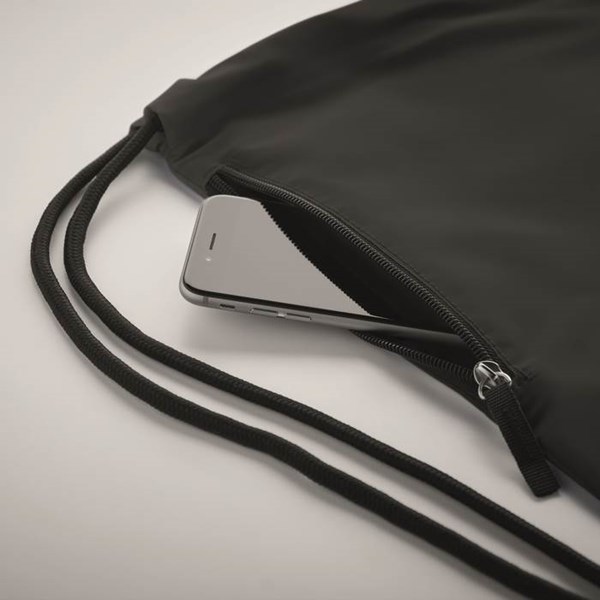 Obrázky: Černý lesklý stahovací batoh s boční kapsou, Obrázek 4