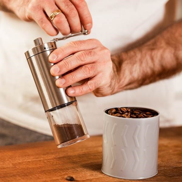 Obrázky: Stříbrný mlýnek na kávu, Obrázek 4