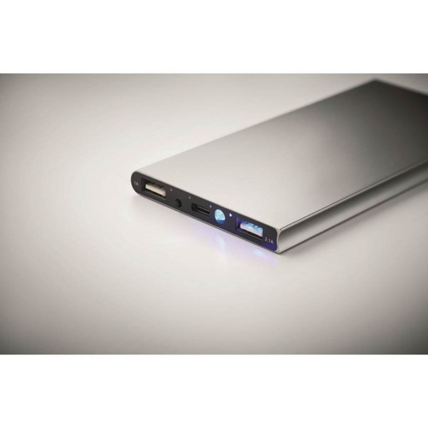 Obrázky: Mat. stříbrná powerbanka 8000 mAh z recykl. hliníku, Obrázek 4