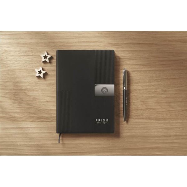 Obrázky: Pozn. blok A5-měkký PU, kovový detail na obálce, Obrázek 8