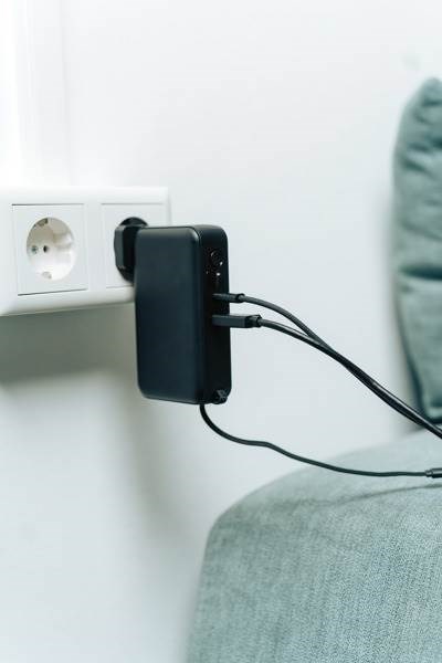 Obrázky: Urban Vitamin 65W hybridní nabíječka 10000mAh, Obrázek 13