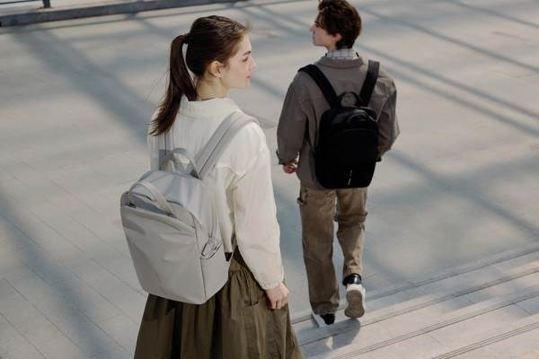 Obrázky: Šedý batoh Soft Tote s dvojitým zipem, Obrázek 15