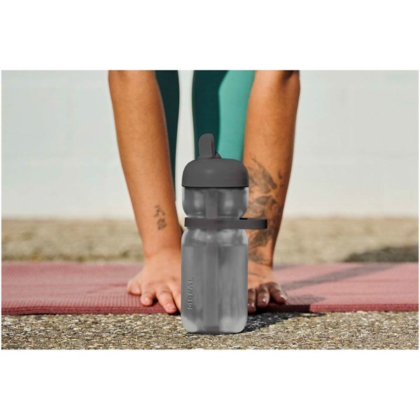 Obrázky: Sport. láhev 600ml, poutko a vykláp. víčko, černá, Obrázek 4