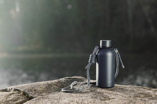 Obrázky: Nerez láhev VINGA z RCS s popruhem, 400ml, n.modrá, Obrázek 7