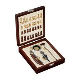 Zobrazit detaily pro Čtyřdílná sada na víno včetně hry šachy Obrázky: Čtyřdílná sada na víno včetně hry šachy